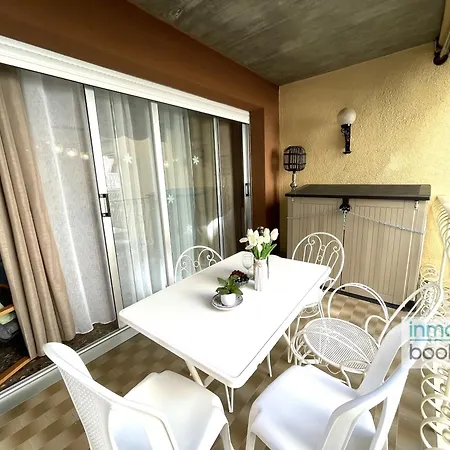 Palmeras Apartment *